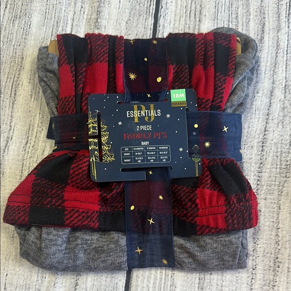 Essentials/Dearfoam Sz 18M Black and Red Pajama Sets (Two Sets) - Picture 5 of 6